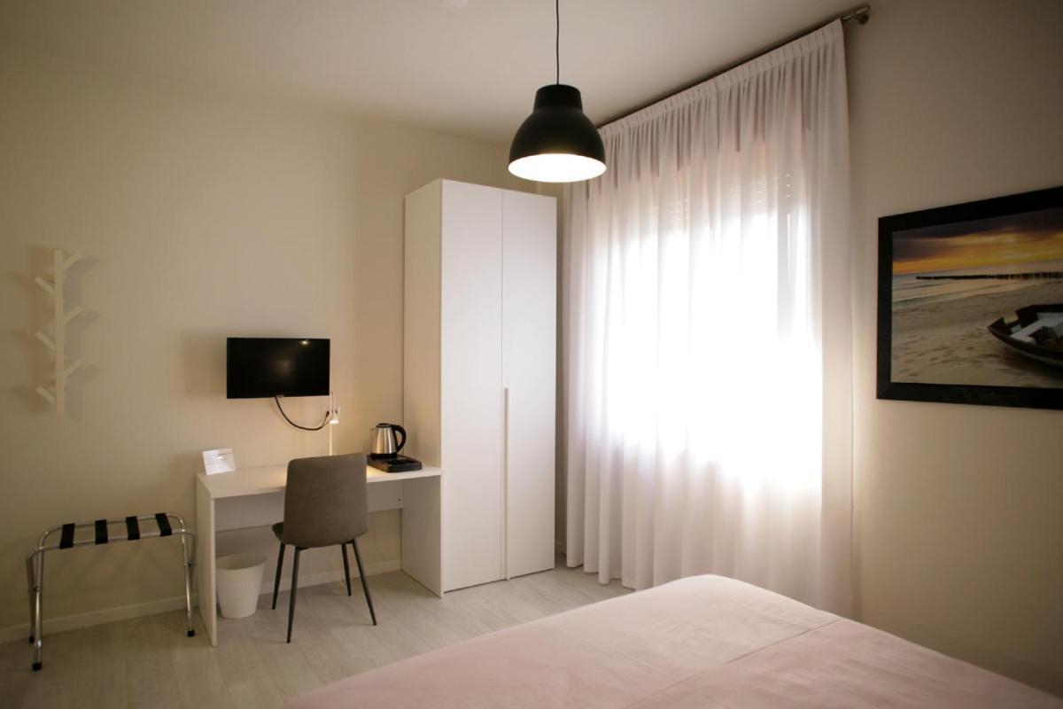 Melograno Rooms B&B Brogliano Exteriör bild